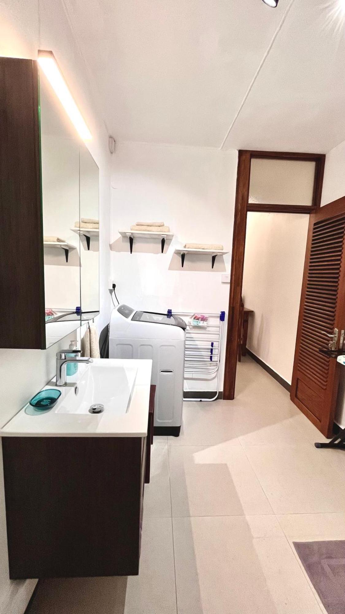 Ebony Apartment & Studio 라 골레트 외부 사진