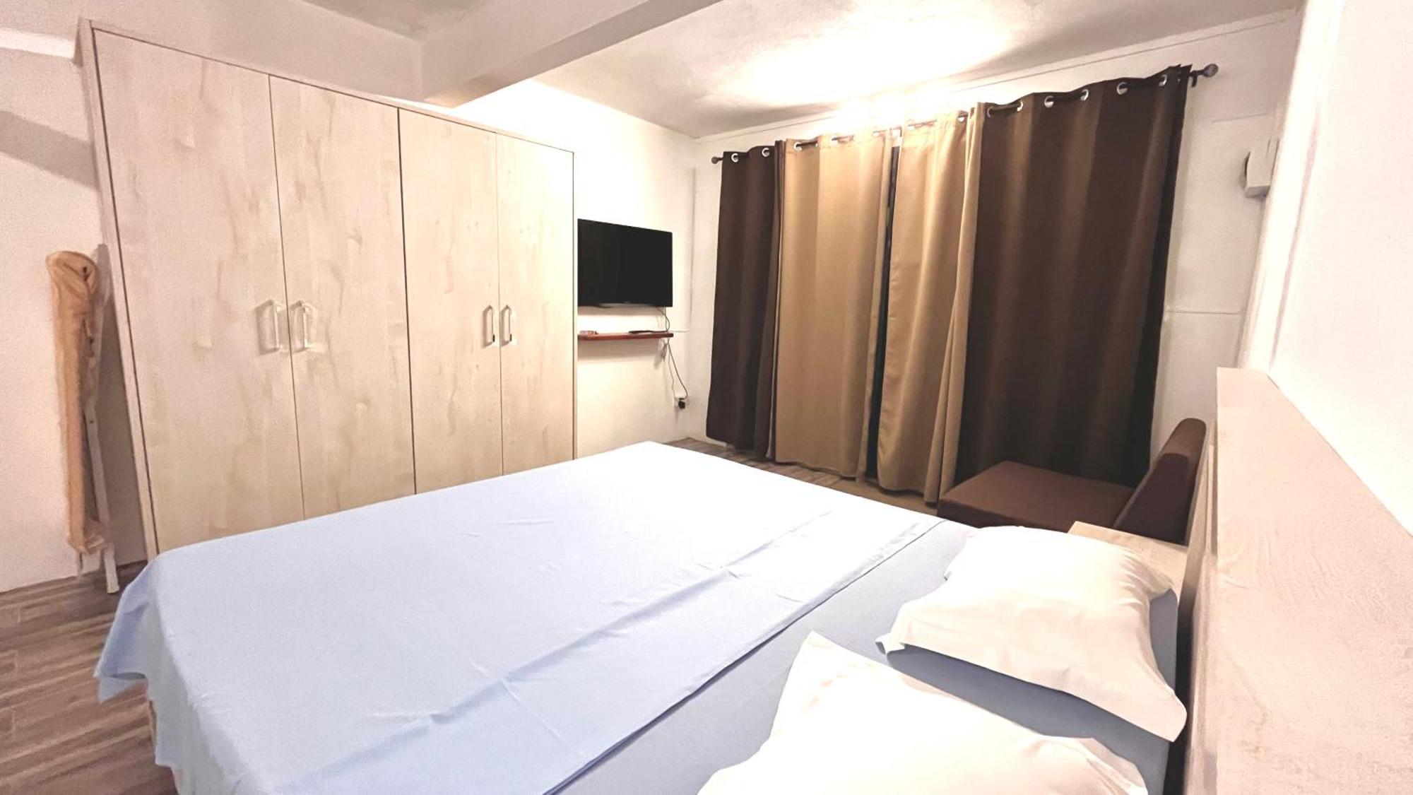 Ebony Apartment & Studio 라 골레트 외부 사진